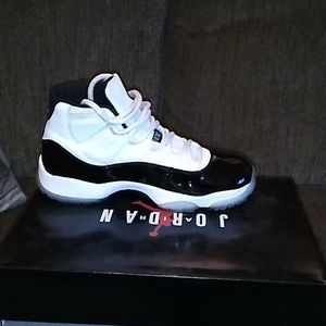 Jordan 11's